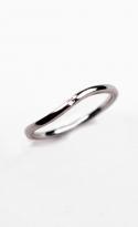 Curving band White gold 